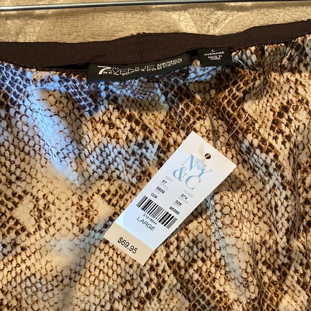 NWT- BROWN SNAKESKIN SKIRT - Picture 7 of 7